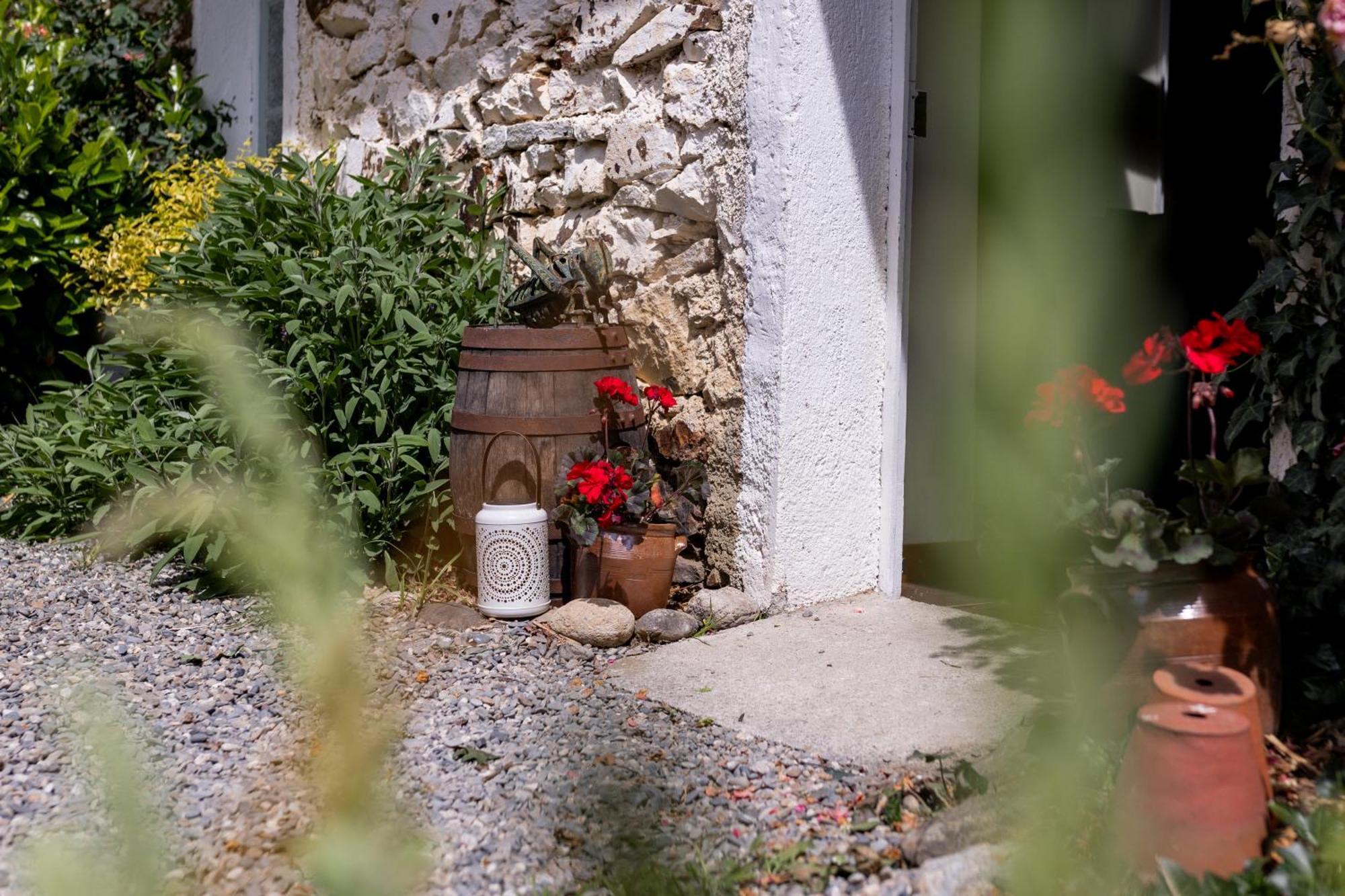 Gites Libellule At Auberge De L'Arac, Bar, Restaurant Aleu Exteriér fotografie